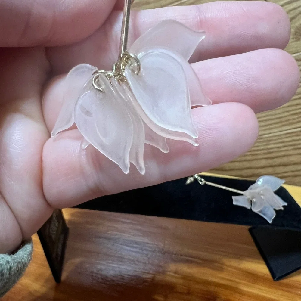 Vtg Gold‎ Tone Long Unique Flower Petal Drop Earrings Costume Jewelry Y2K Boho